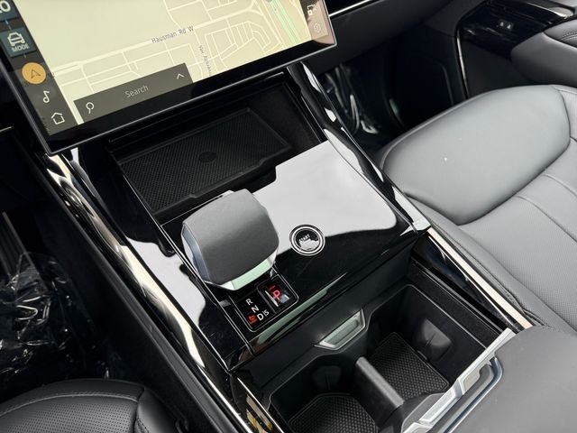 Certified Used 2026 White Land Rover Dynamic SE image 24