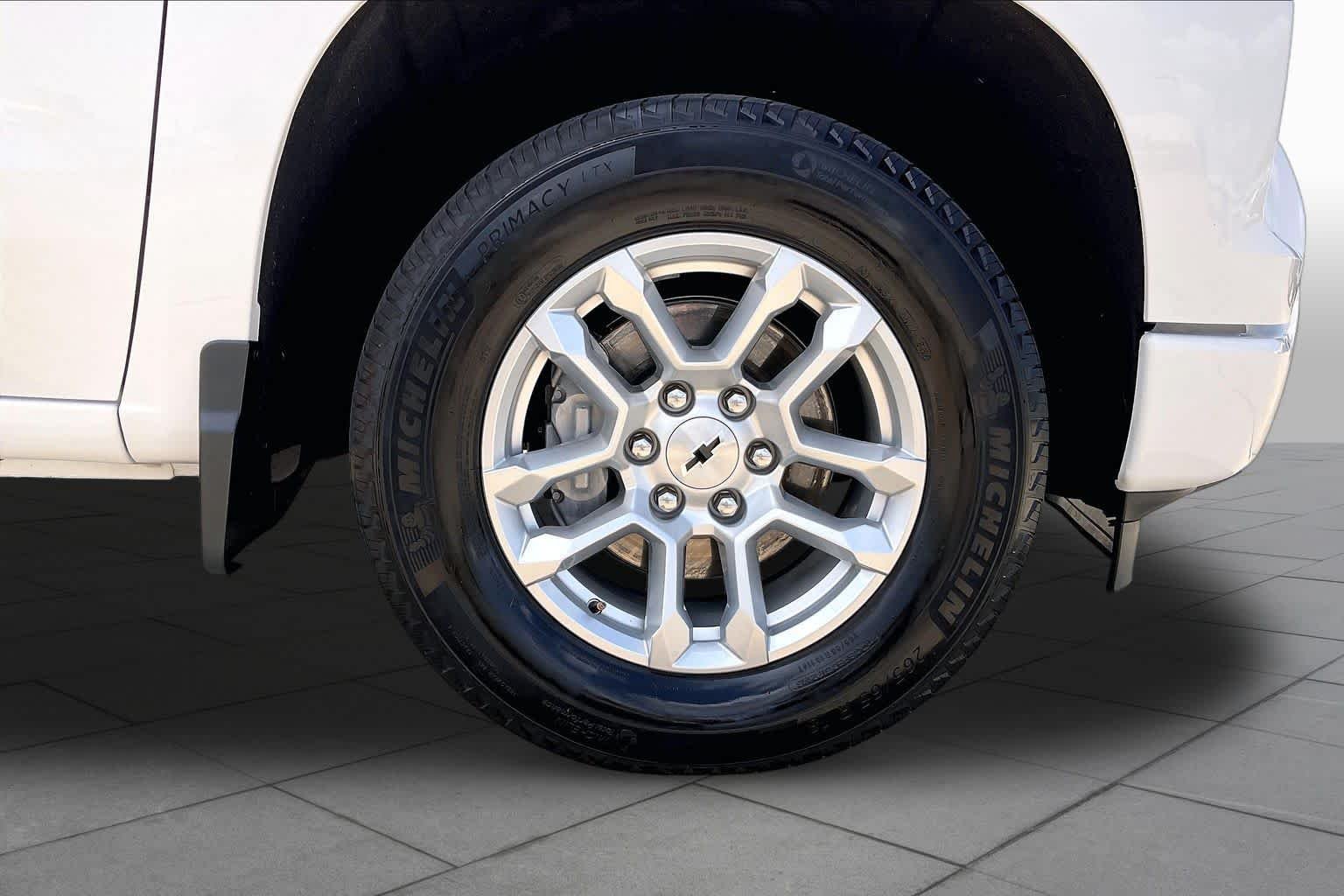 Used 2026 Summit White Chevrolet RST image 11