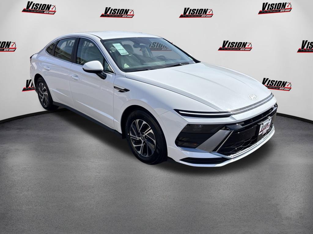 New 2026 White Hyundai Blue image 7