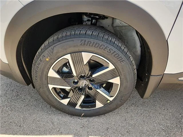 New 2026 QM1 Fresh Powd Nissan SV All-Wheel Drive image 5