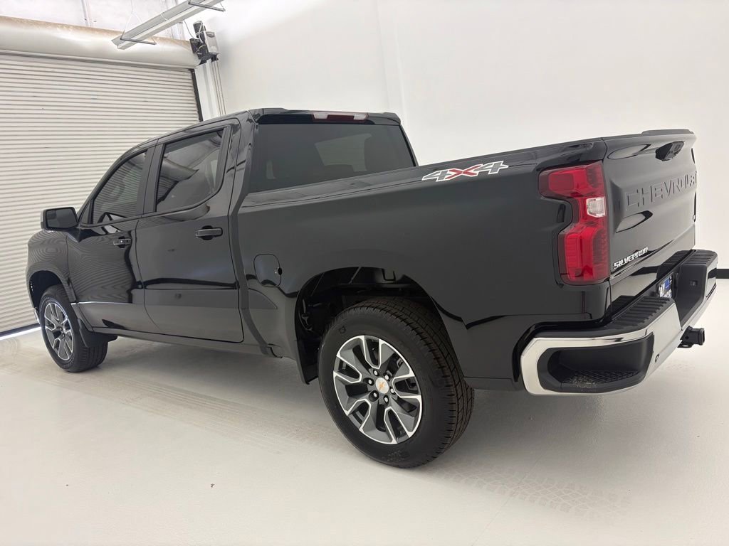 New 2026 Black Chevrolet LT image 18