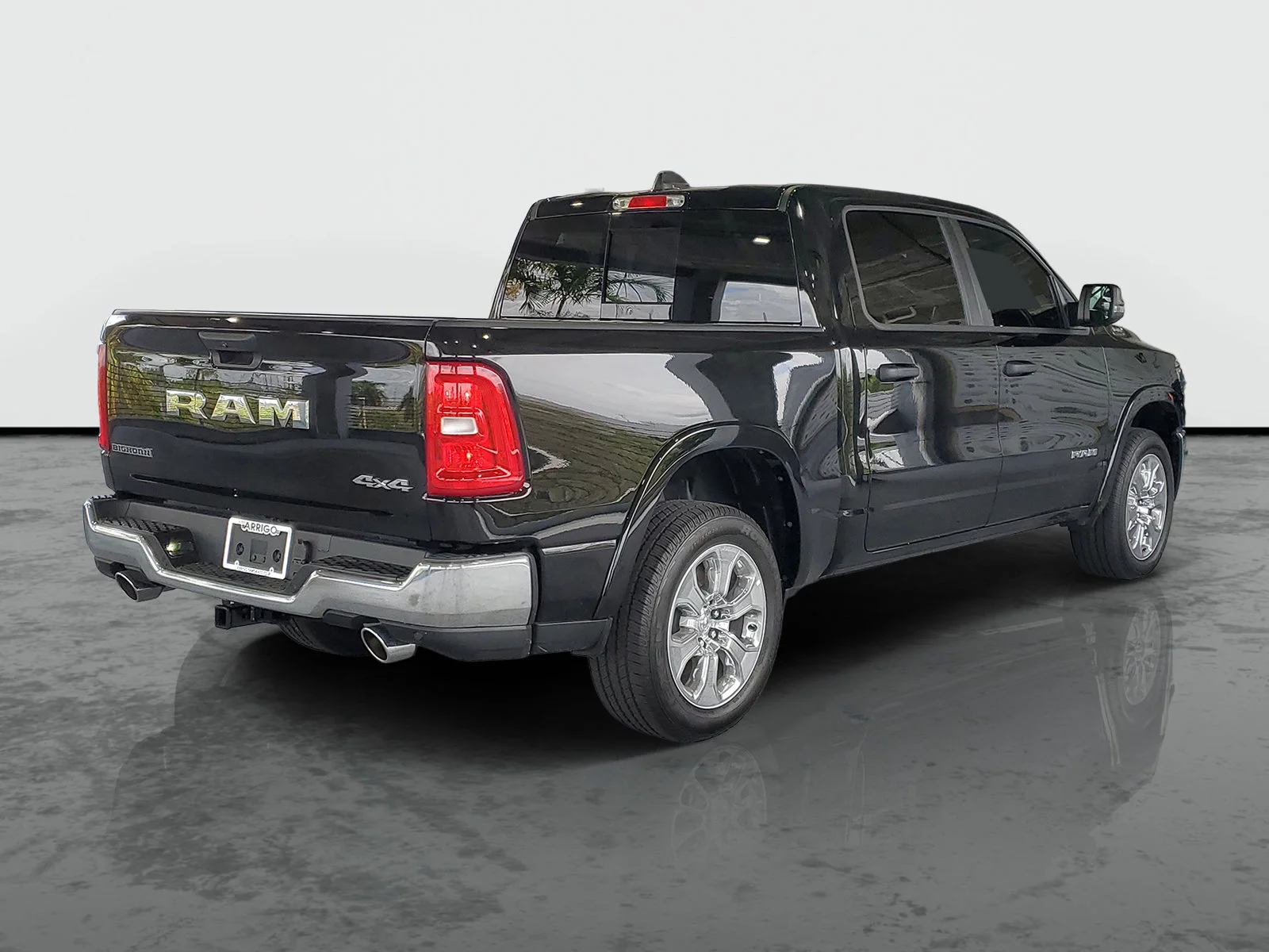 New 2026 Diamond Black Crystal Pearl-Coat Exterior Paint RAM Big Horn image 1