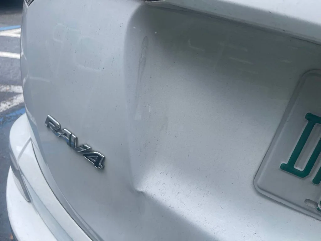 Used 2016 White Toyota XLE image 7