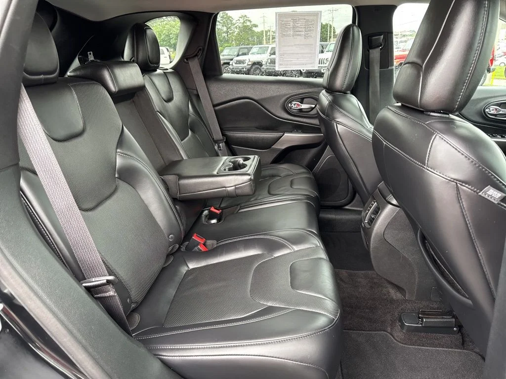 Used 2019 Black Jeep Limited image 18