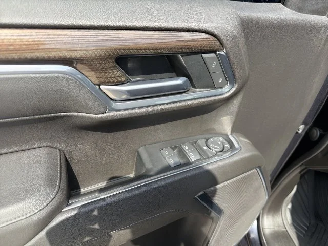 Used 2022 Gray Chevrolet RST image 16