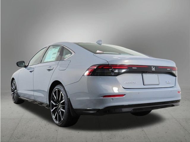 New 2026 Urban Gray Pearl Honda Touring image 3