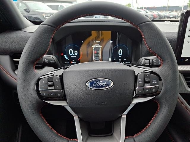 New 2026 Space White Metallic Ford ST-Line image 34