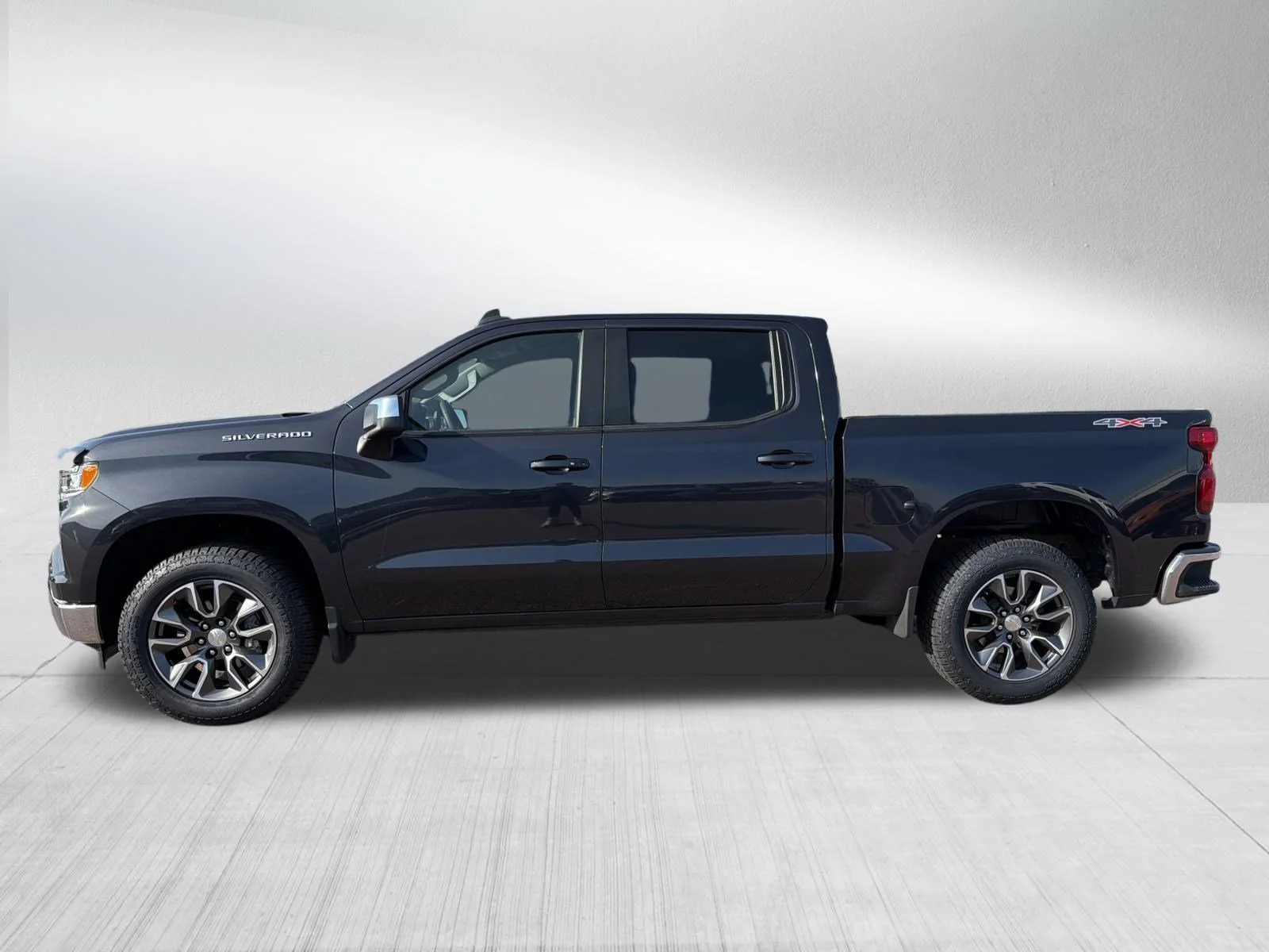 Used 2024 Dark Ash Metallic Chevrolet LT image 4