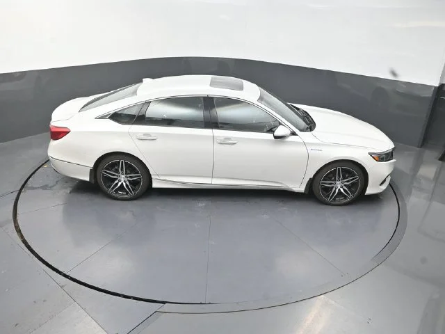 Used 2021 White Honda Touring image 30