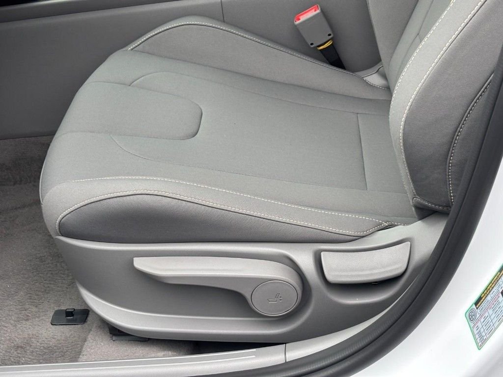 2026 Hyundai Elantra SEL Sport - Photo 19