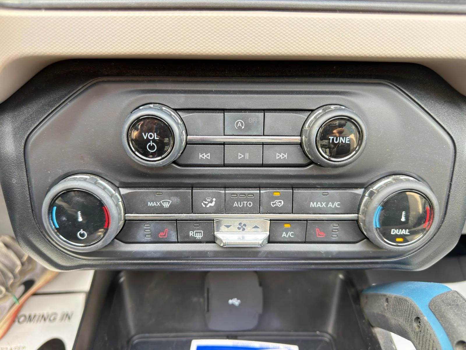 Used 2022  Ford Wildtrak image 34