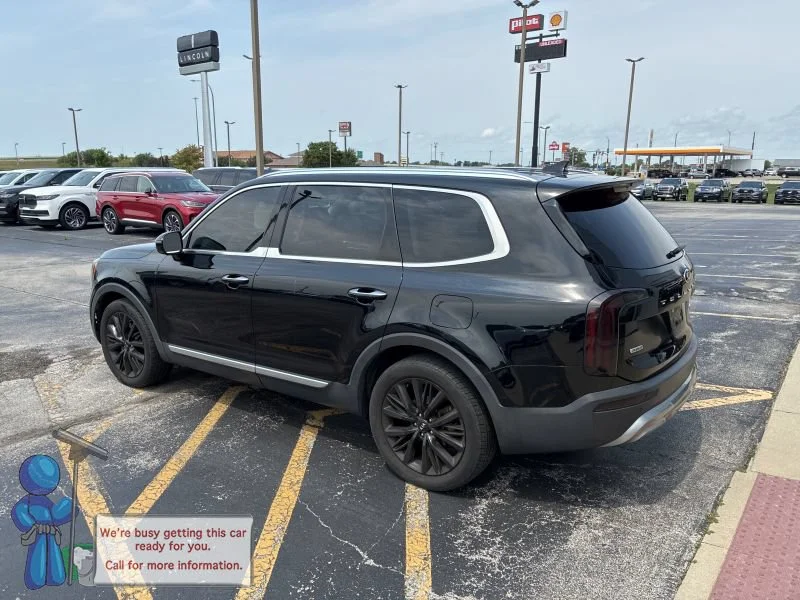 Used 2020 Ebony Black Kia SX image 3