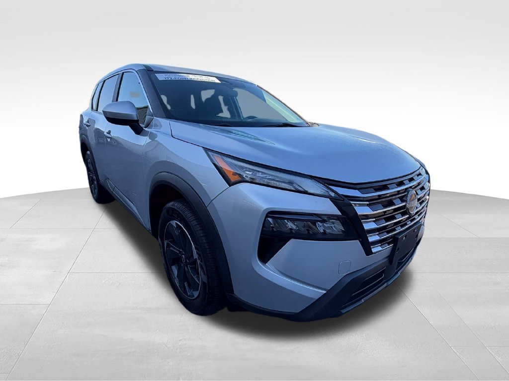 Used 2024 Silver Nissan SV image 9