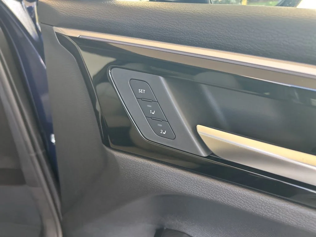 2025 Mitsubishi Outlander Plug-in Hybrid SEL - Photo 27