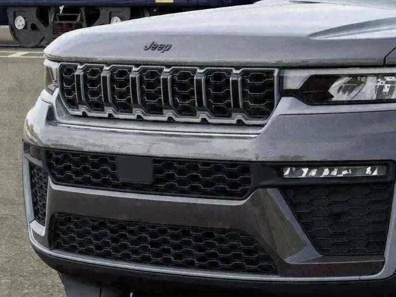 New 2026 Baltic Gray Metallic Clear-Coat Exterior Paint Jeep Limited image 76