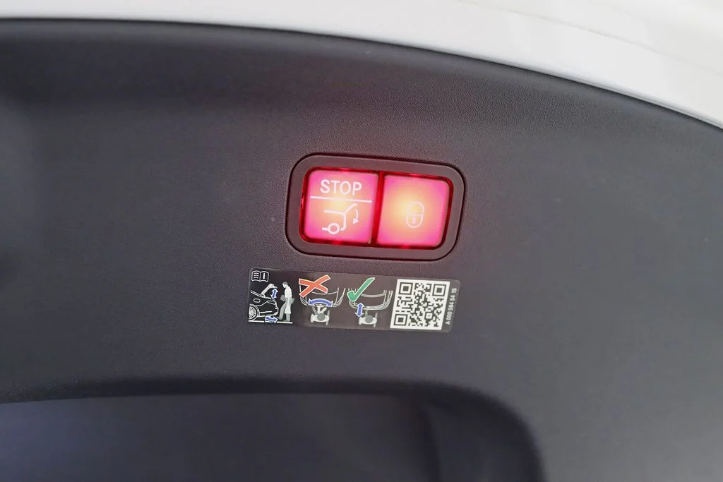 Used 2023 White Mercedes-Benz Base image 48