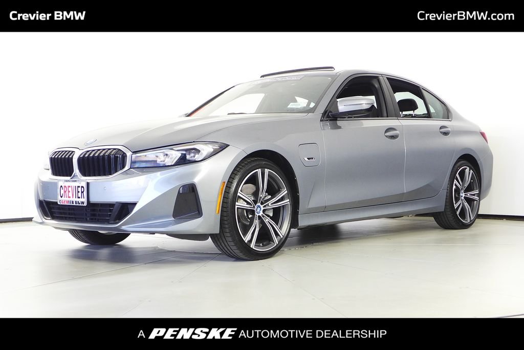 2023 BMW 3 Series 330e Sedan's photo