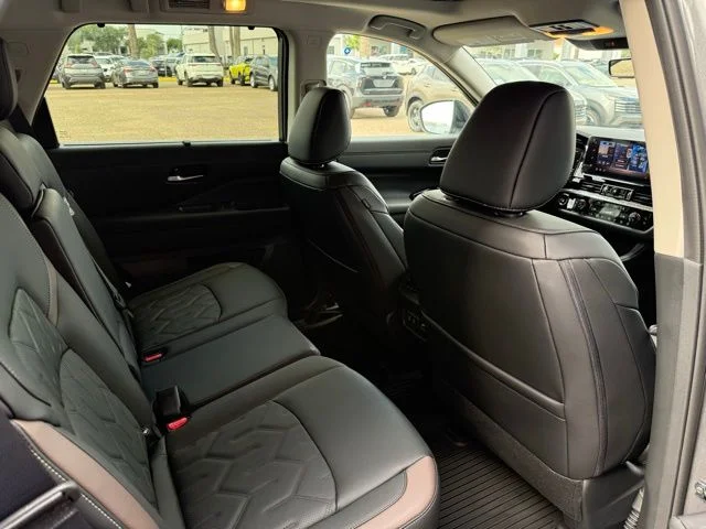 New 2026 Gun Metallic Nissan Platinum image 25