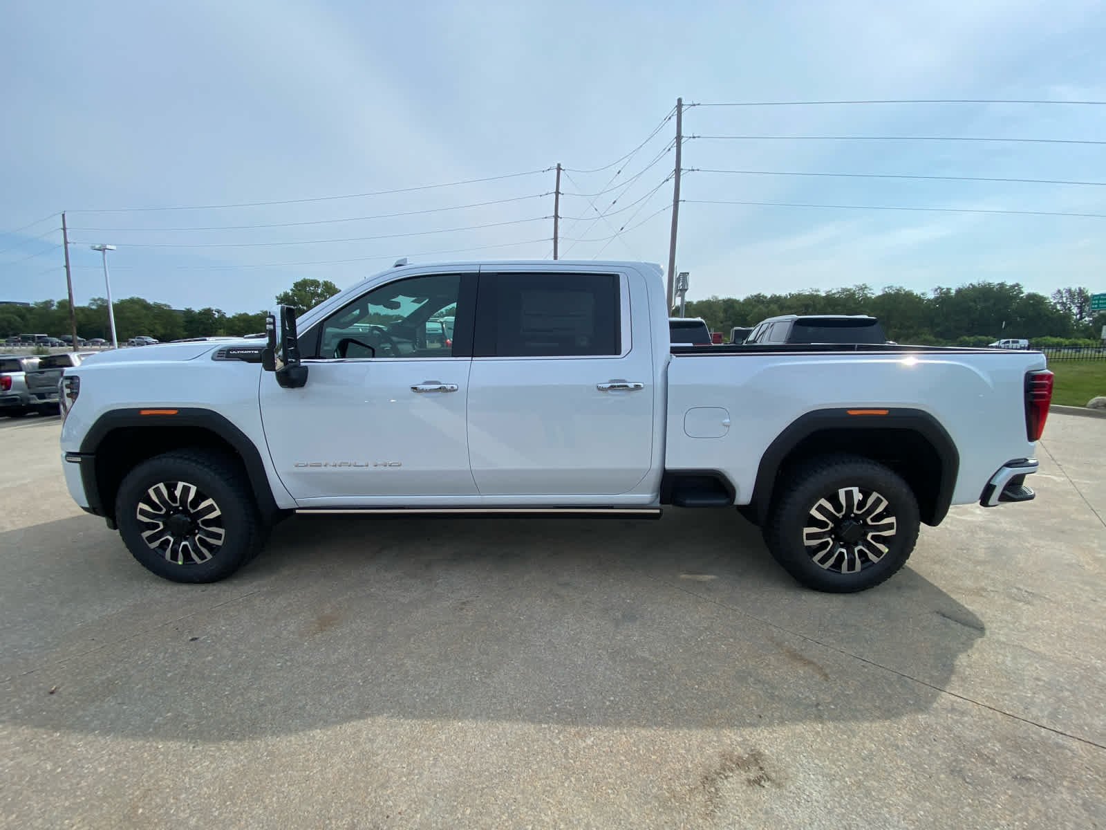 New 2026 Glacier White Tricoat GMC Denali Ultimate image 5