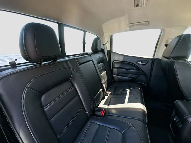 Used 2019 Black GMC Denali image 31