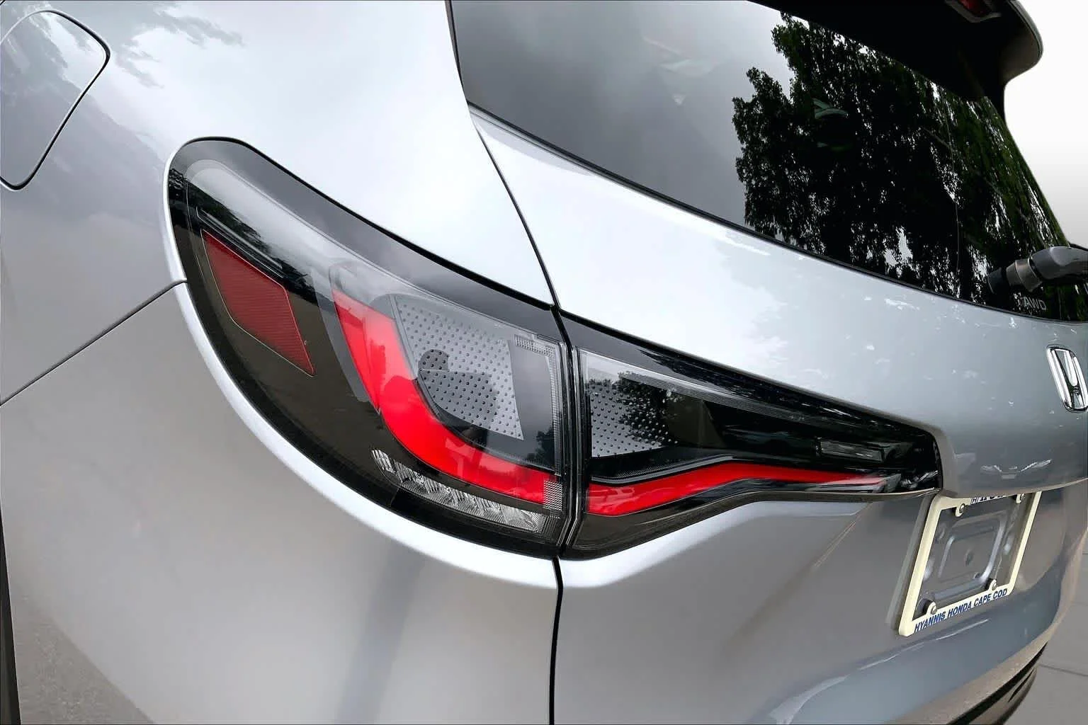 Used 2026 Solar Silver Metallic Honda LX image 27