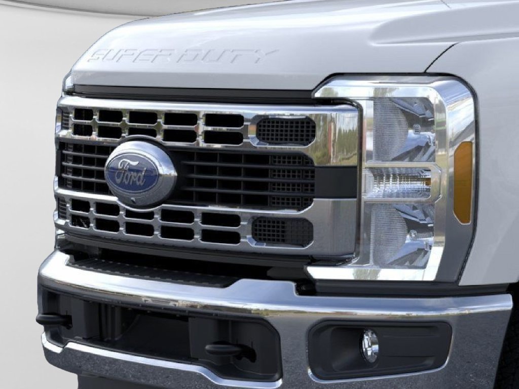2026 Ford F-350 Super Duty XLT - Photo 17