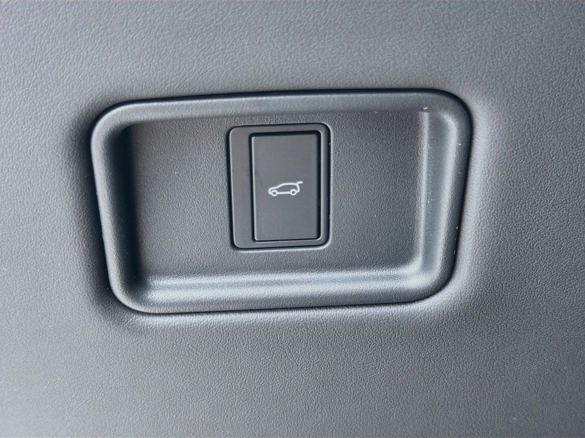 New 2026 Santorini Black Land Rover Dynamic SE image 37