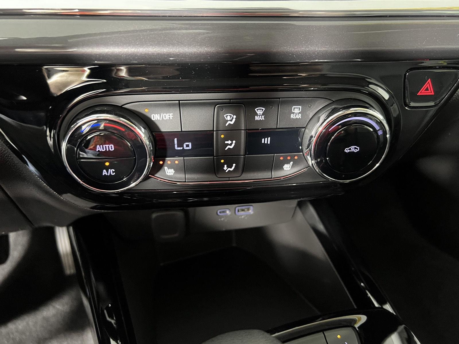 Used 2025 Mosaic Black Metallic Chevrolet ACTIV image 20