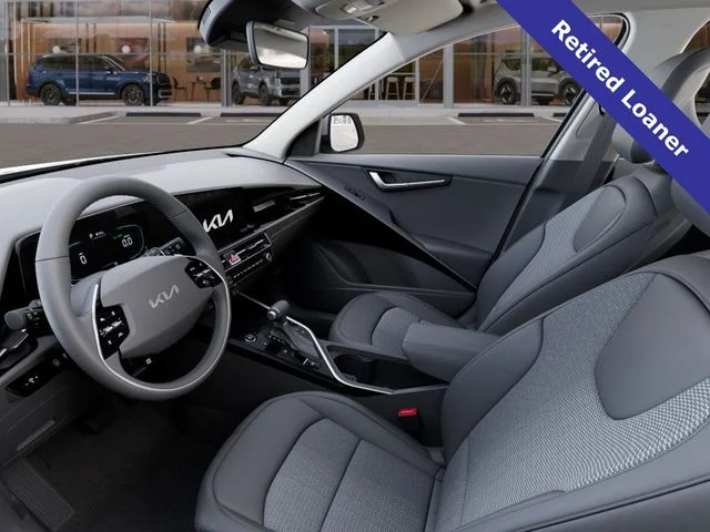 2025 Kia Niro EX - Photo 17