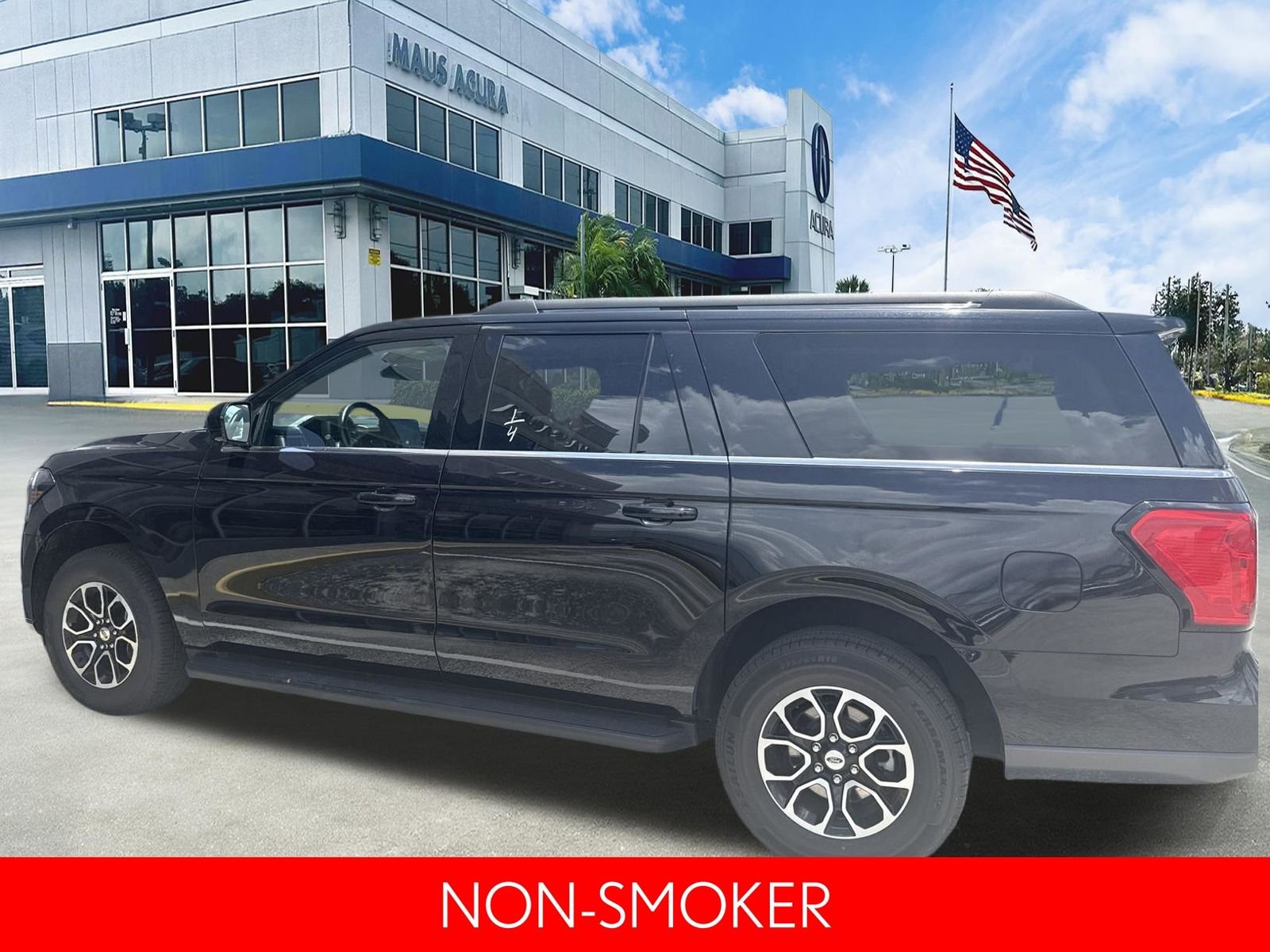 Used 2024 Black Ford XLT image 6