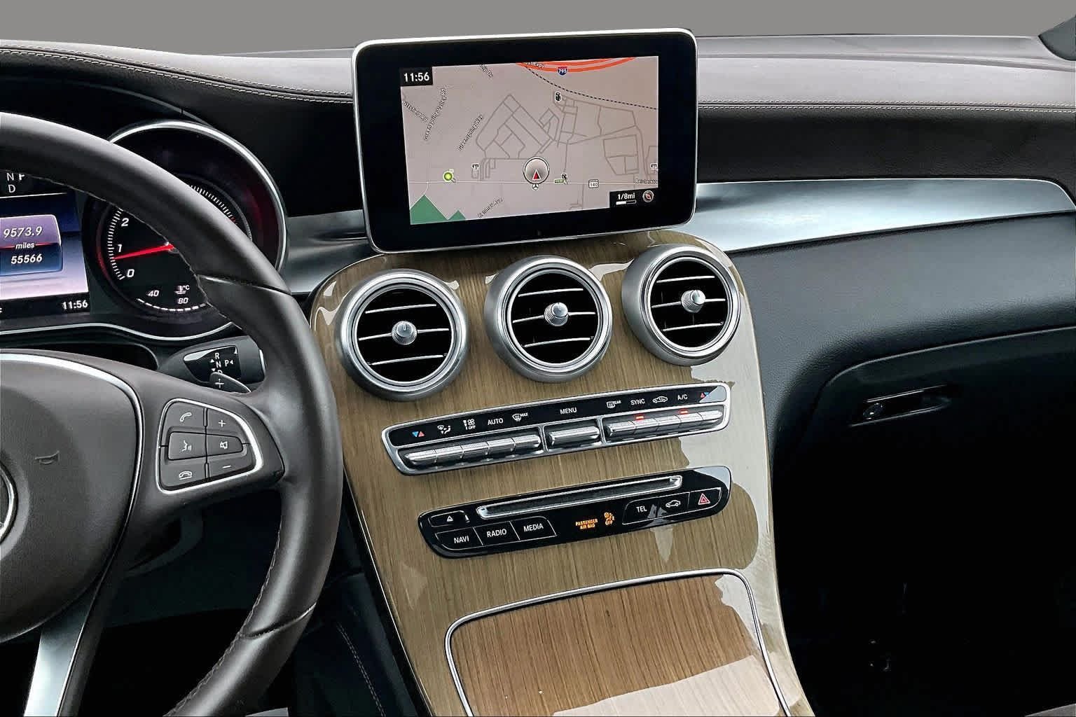 Used 2017 designo Diamond White Metallic Mercedes-Benz GLC 300 image 7