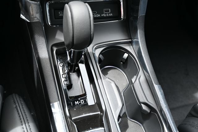New 2026 White Subaru Onyx Edition Touring 7-Passenger image 24