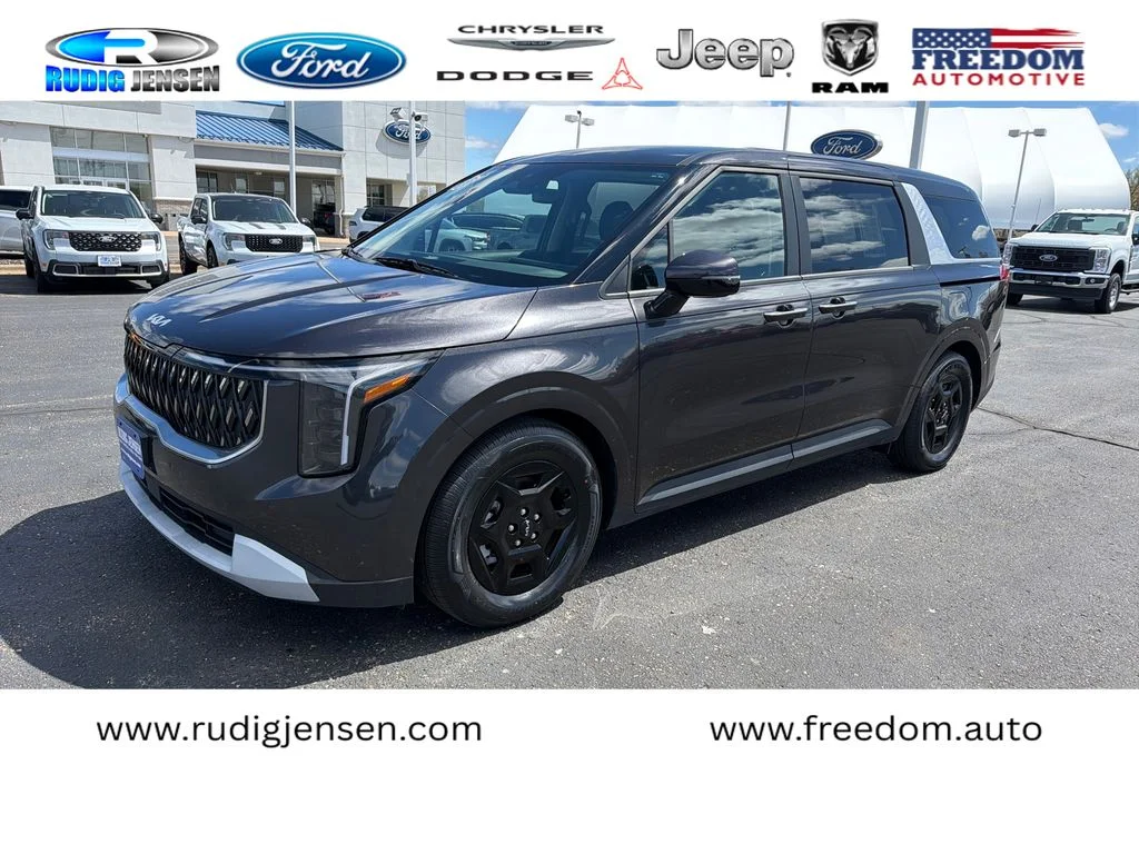 2025 Kia Sedona LXS's photo