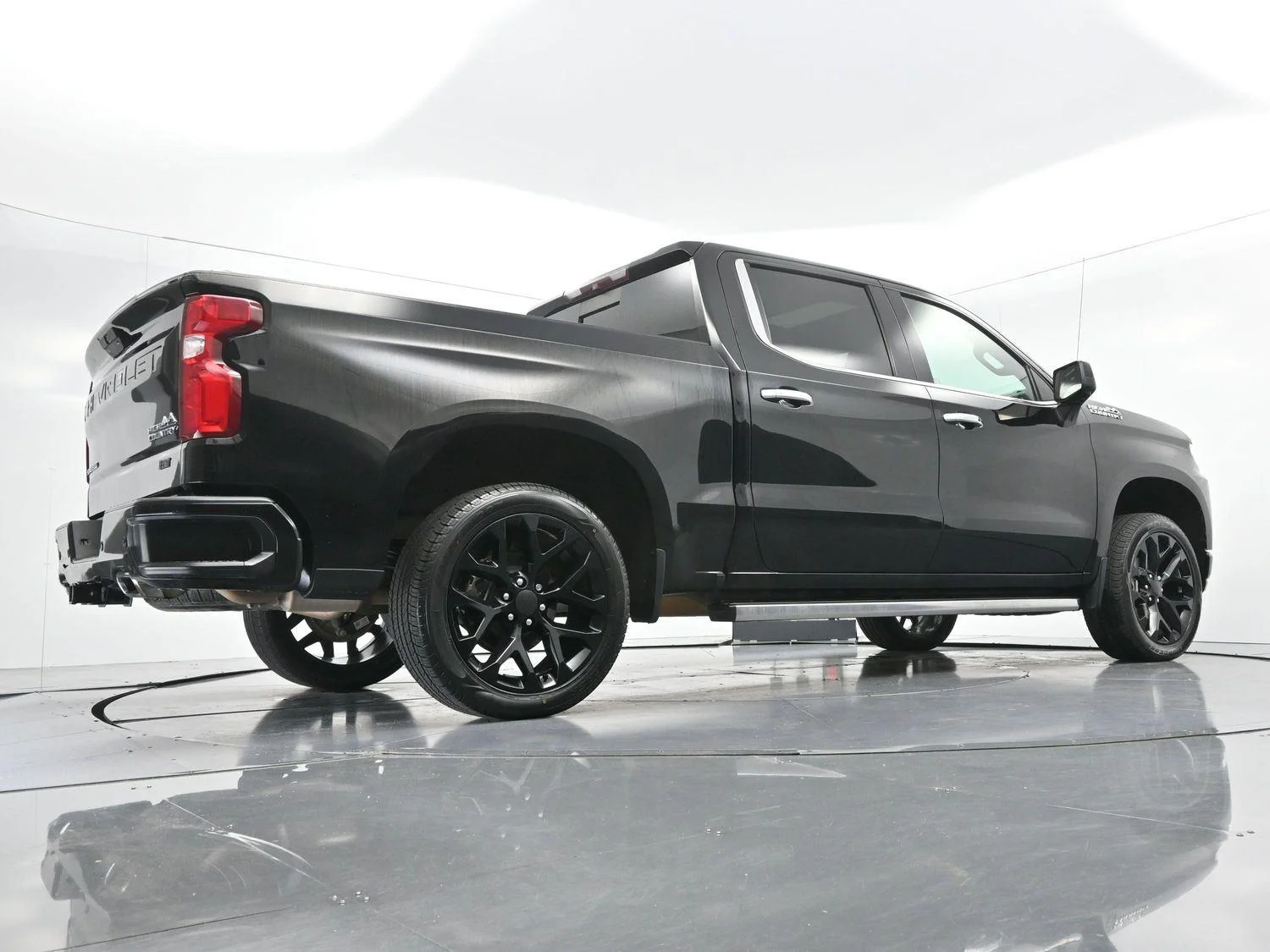Used 2019 BLACK Chevrolet High Country image 49