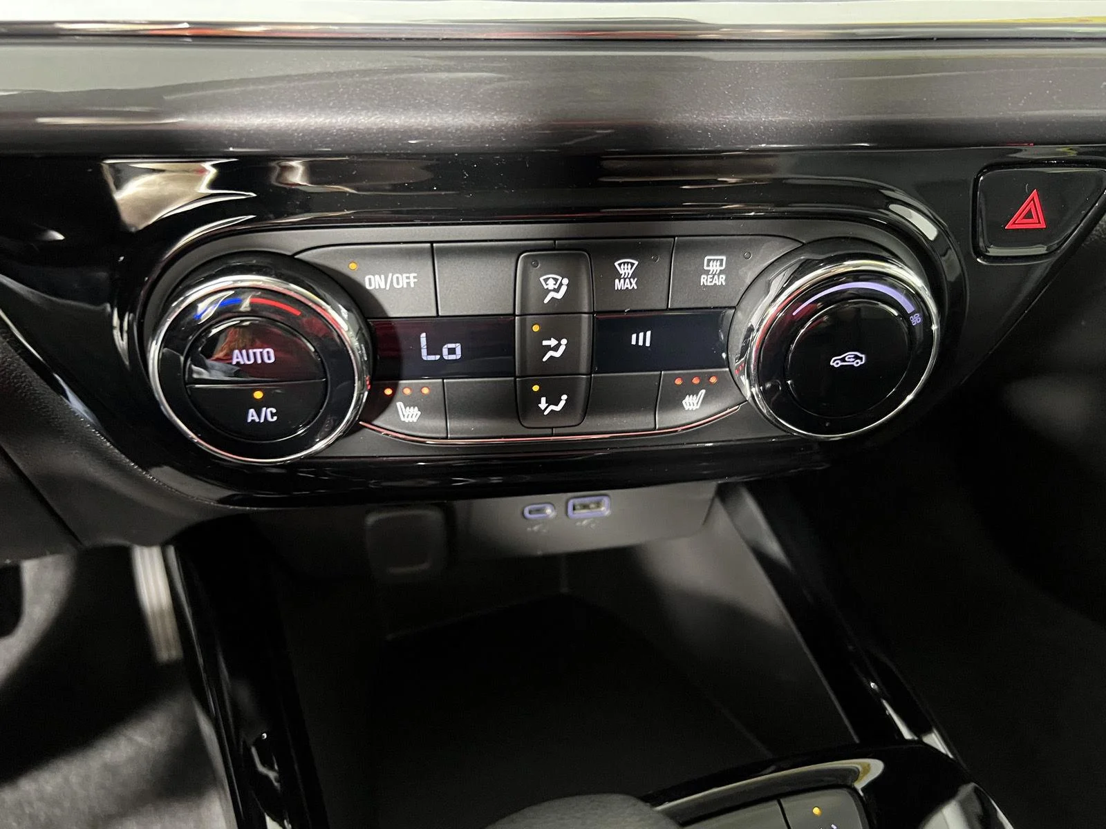 Used 2025 Mosaic Black Metallic Chevrolet ACTIV image 20