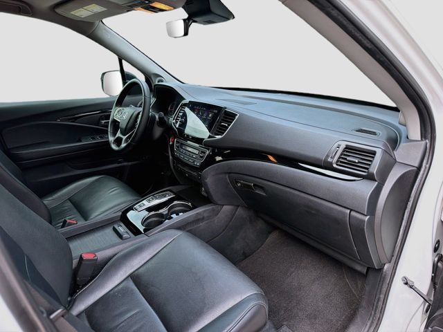 Used 2021 White Honda Touring 7-Passenger image 14