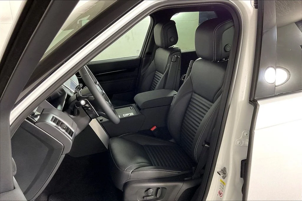 New 2026 White Land Rover S image 7
