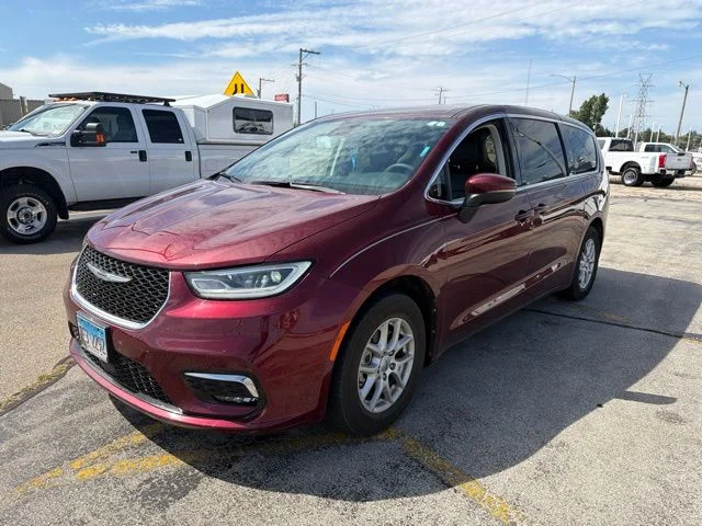 Used 2023 Velvet Red Pearlcoat Chrysler Touring L image 1