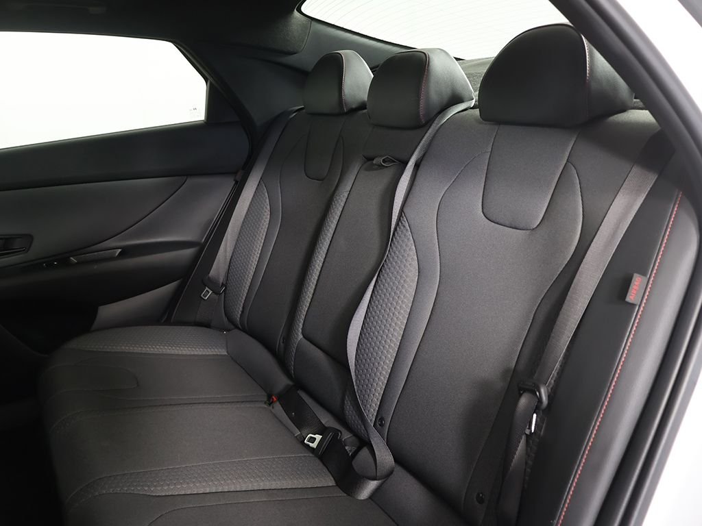 2025 Hyundai Elantra N Line - Photo 32