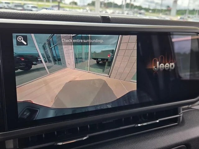New 2026 Granite Crystal Metallic Clear-Coat Exterior Paint Jeep 85th Anniversary Edition image 24
