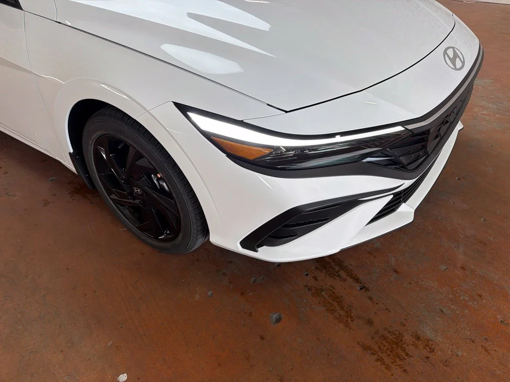 New 2026 Serenity White Hyundai SEL Sport Plus image 9