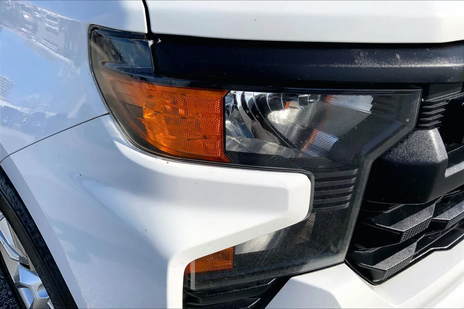 Used 2024 Summit White Chevrolet Custom image 27
