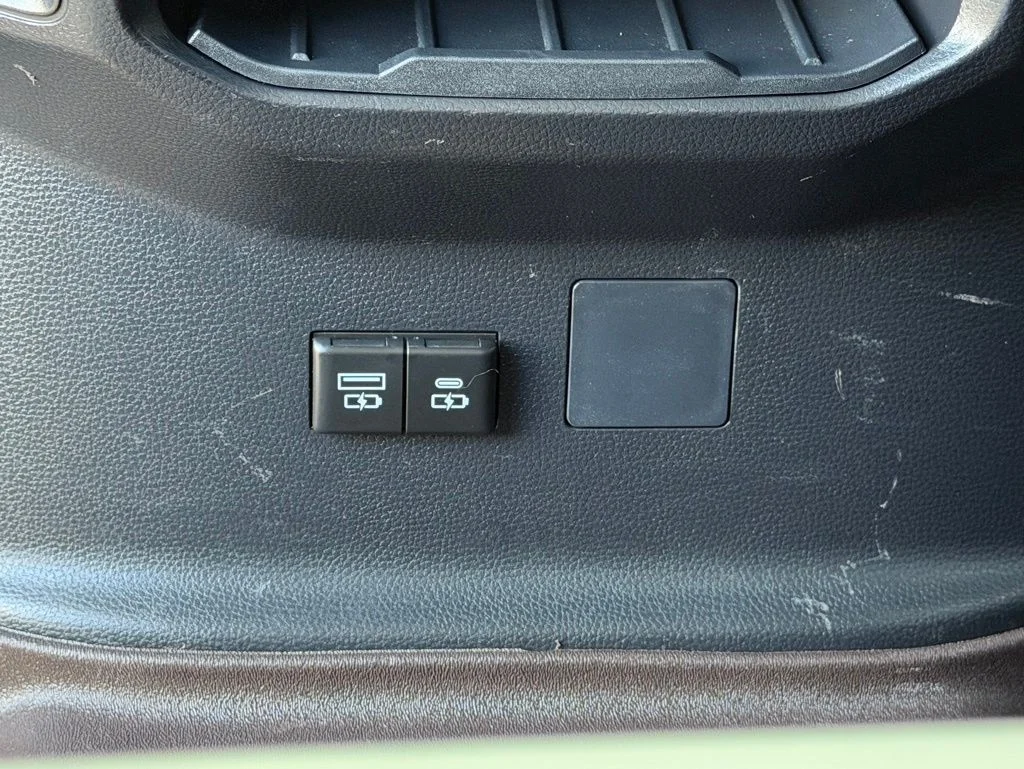 Used 2024 Silver Toyota SR5 image 8