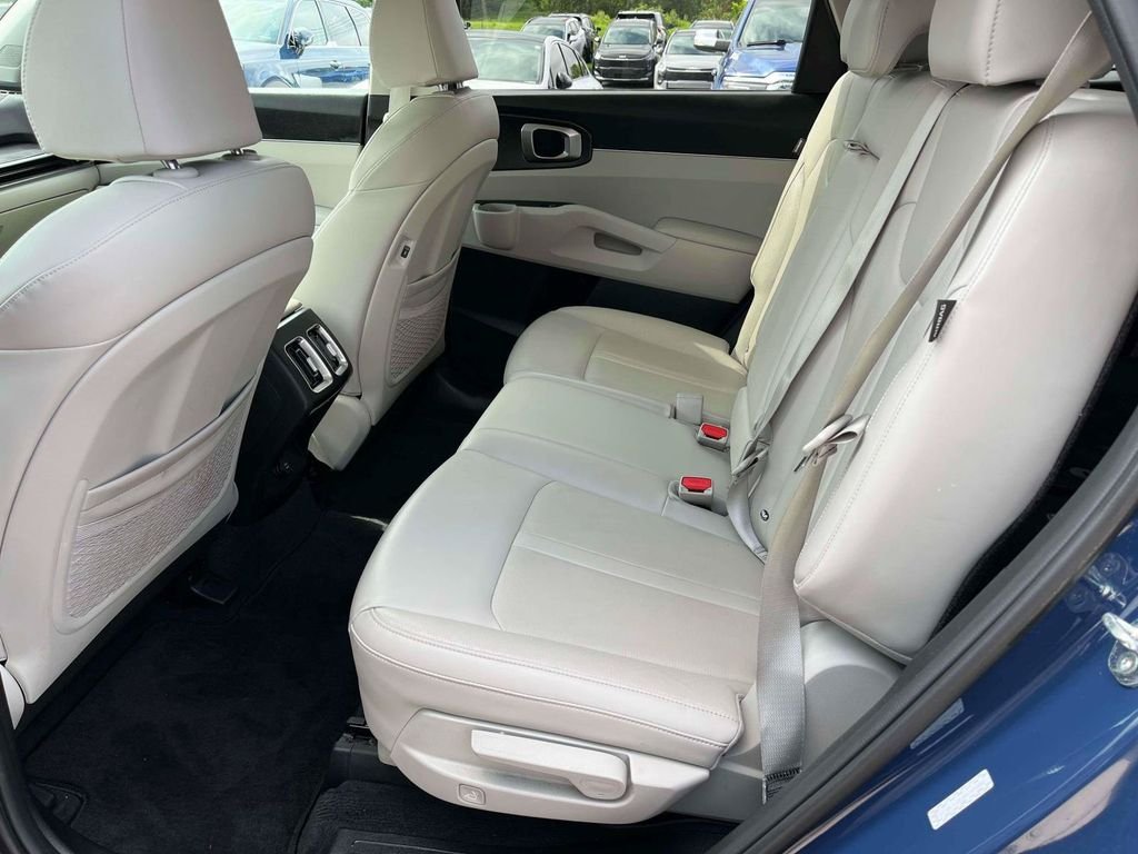 Used 2024 Black Kia S image 6