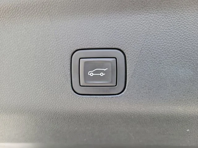 2025 Chevrolet Tahoe Premier - Photo 13