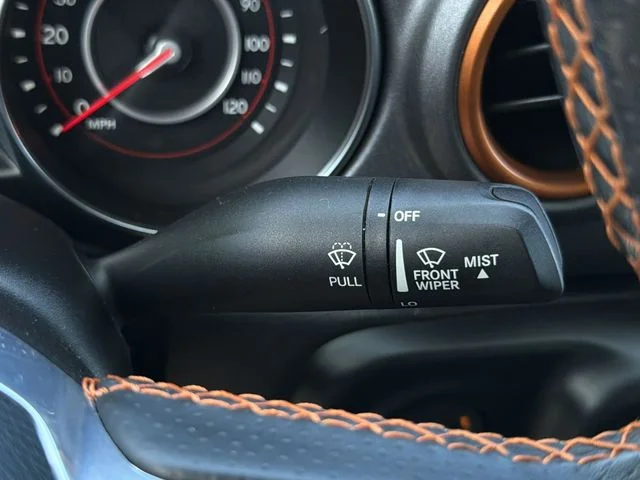 Used 2020 Black Jeep Mojave image 32