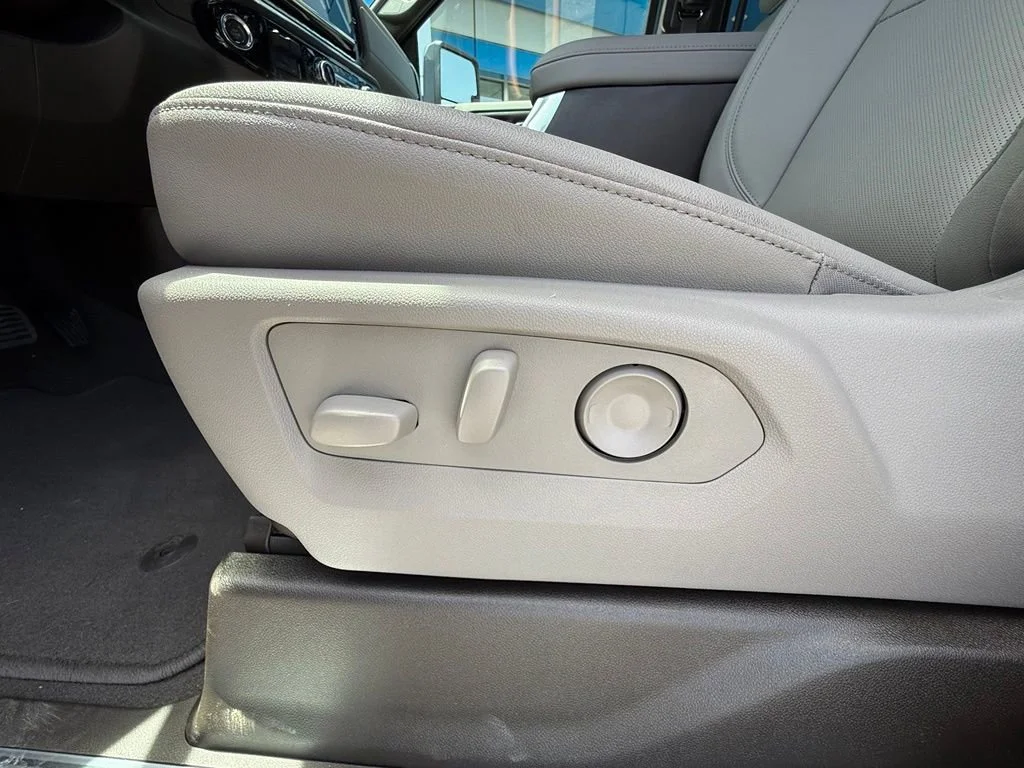 New 2026 Sterling Metallic GMC SLT image 35