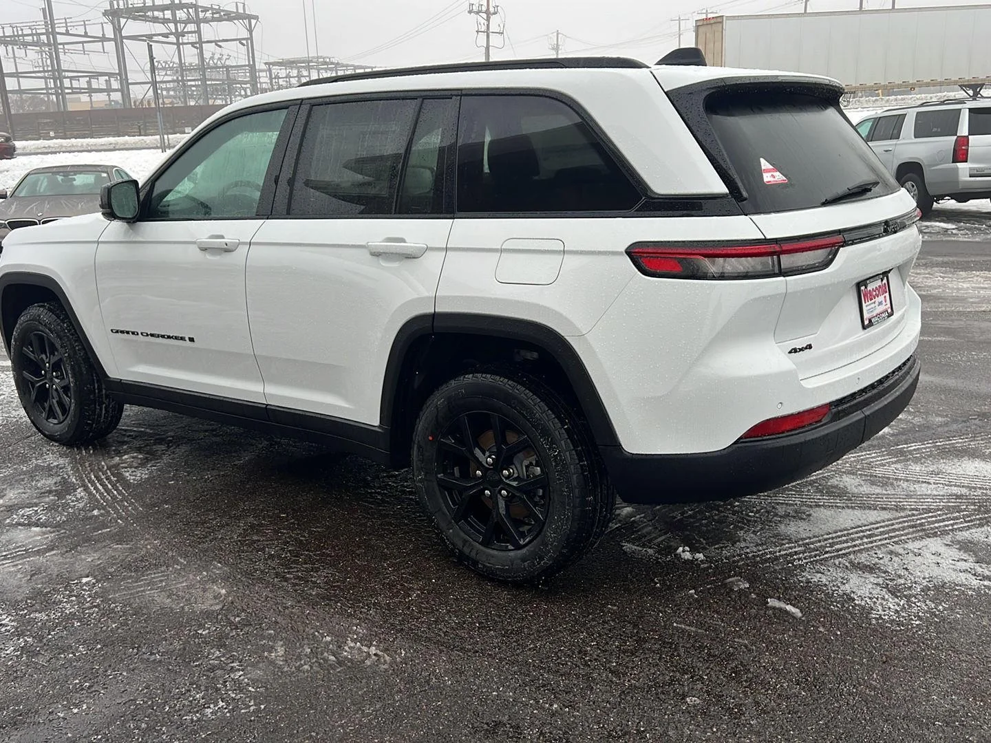 New 2025 Bright White Clearcoat Jeep Altitude X image 5
