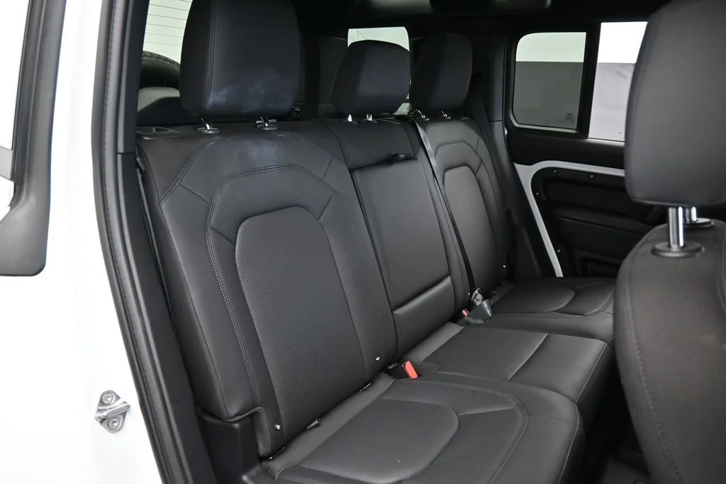 Used 2025 White Land Rover S image 57