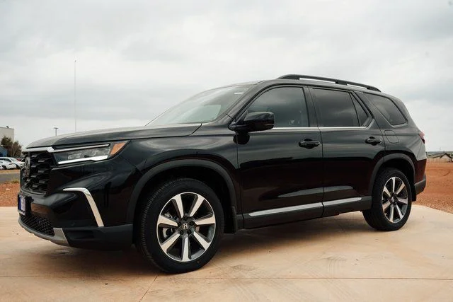 2025 Honda Pilot Elite AWD's photo